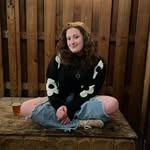 Violet O’Neill - @pearlegs - Instagram