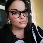 Violet Petersen - @trautloff7 - Instagram