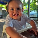 Violet Petersen - Facebook