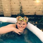 Violet Powell - @violet.powell.9889 - Instagram