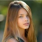 @_violet_rossi - Instagram