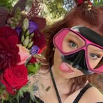 Violet Rowe - Facebook