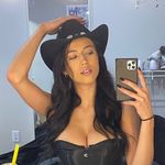 Violet Rowell - @violet.rowell - Instagram