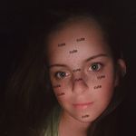 Violet Russell - @violetrussell82 - Instagram