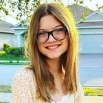 Violet Sharples - @violet_sharples_the_artist - Instagram
