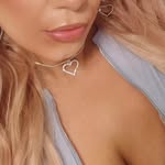 @_violet_skye_ - Instagram