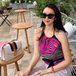 Violet Yang Li - Facebook