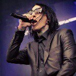 Virginia Malone - @bandskeep_me_alive - Instagram