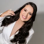 Virgínia Mello - @viginiamello - Instagram