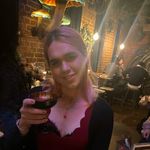 Vivian Collins - @vivus_lapillis21 - Instagram