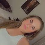 @vivianhelmondx - Instagram