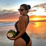 Vivian Lambert - @vivianlambert11 - Instagram