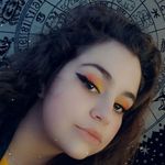 Vivian Rush - @rushen_around - Instagram