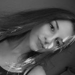 Vivian - @_vivianschulz - Instagram