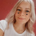 Vivian Willis - @vivian.willis.710 - Instagram