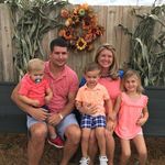 Lisa Wade - @lisapurdywade - Instagram