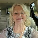 sarah anderson yates- wallace - @sarahandersonyateswallace - Instagram
