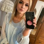 Wallis - @wallisnelson.f50 - Instagram