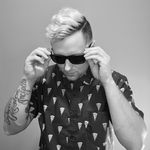 Walter Pennington - @hyphee_music - Instagram