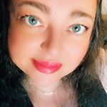 Wanda Ernst - @ernstworld2020 - Instagram
