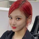 wanda pool - @ningniningningstar - Instagram