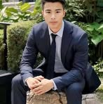 Warren Sivellia - Facebook