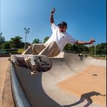 Warren Stuart - @wzahk - Instagram