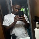 Wayne Farris - @weez_da_dilf - Instagram
