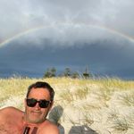 Wayne Groves - @wayno_and_the_babe - Instagram