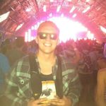Wayne Lambo - @waynelambo300 - Instagram