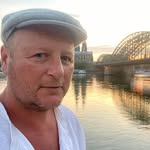 Wayne Reynolds - @wayneswanderingworld - Instagram