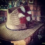 Wayne Zamora - @chaoticreaderns - Instagram