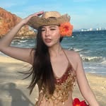 Wen Qiu Yue - @wen.q.yue - Instagram
