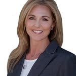 Wendi Cunningham RE Group - @wendiloves_homes - Instagram