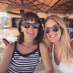Wendy Marks - @redwinewens - Instagram