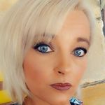 Wendy Floyd - @wendy.floyd17 - Instagram