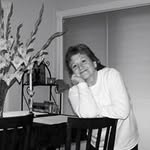 Wendy Holcomb - @holcombathome - Instagram