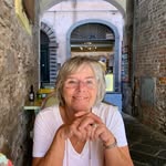 Wendy Bennett - @wendyinorange - Instagram