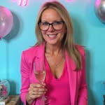 Wendy Halls | Business Clarity & Human Design Sales Geek 🤓 - @designedtobebraveaf - Instagram