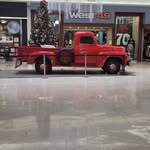 Wendy Schlueter - @hugecountryfan - Instagram