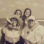 Wendi Betina Sprouse - @wendi.betina - Instagram
