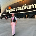 Wendy Stanger - @stillniftyafter50 - Instagram