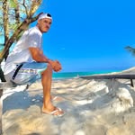 @Wesley Douglas  - @wesleyvila14 - Instagram