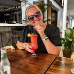 Lesley Whitfield-Smith - @princesslolasmith - Instagram