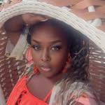 Whitney Buckner - @parlays_and_cream - Instagram