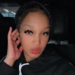 Whitney love - @bunnybearainbow - Instagram