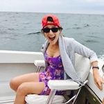 Whitney Parks - @waggles14 - Instagram