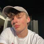 WAK - @willkeyess - Instagram