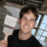 William Devine - @cotswold.accomodation - Instagram