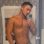 Willie Nieto - @williemanuel - Instagram